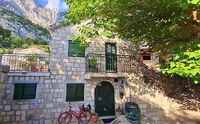 Sea View Stone House Donkey